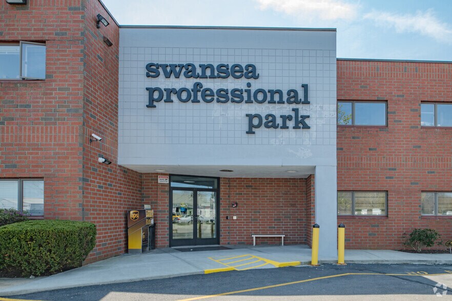 More Photos Of 1010 GAR Hwy, Swansea Office For Sale