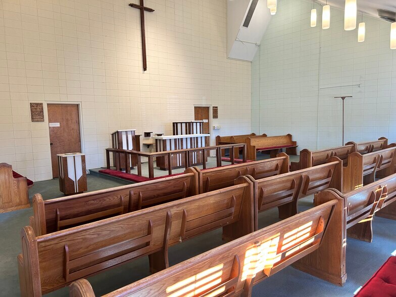 More Photos Of 1410 W Bobo Newsom Hwy, Hartsville Religious Facility For Sale
