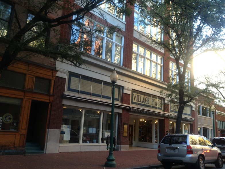 Primary Photo Of 231 Capitol St, Charleston Storefront Retail Office For Lease