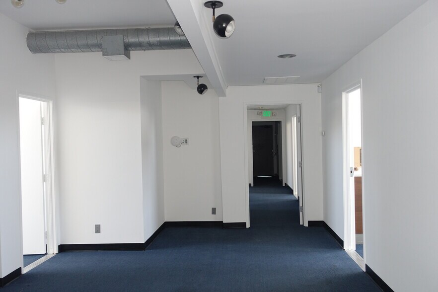 More Photos Of 818 N La Brea Ave, Los Angeles Loft Creative Space For Sale