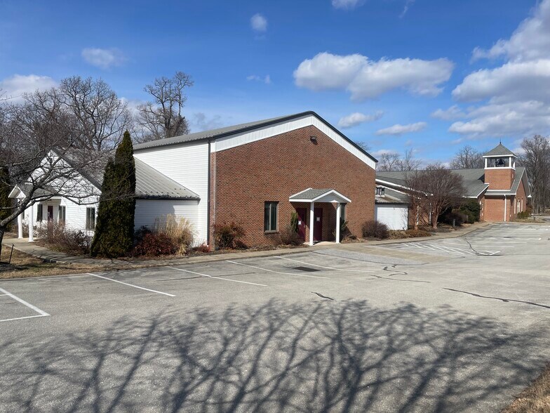 More Photos Of 5615 Mount Pisgah Rd, York Religious Facility For Sale