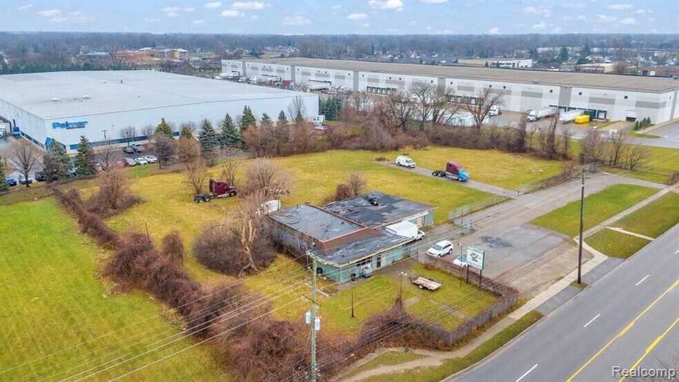 More Photos Of 24500 Dequindre Rd, Warren Garden Center For Sale