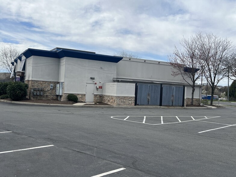 More Photos Of 327 Star Rd, Allentown General Retail For Sale