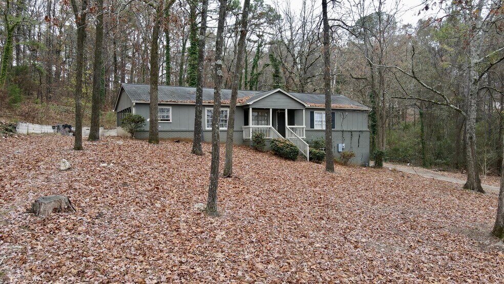 Primary Photo Of 9014 Helena Rd, Pelham Flex For Sale