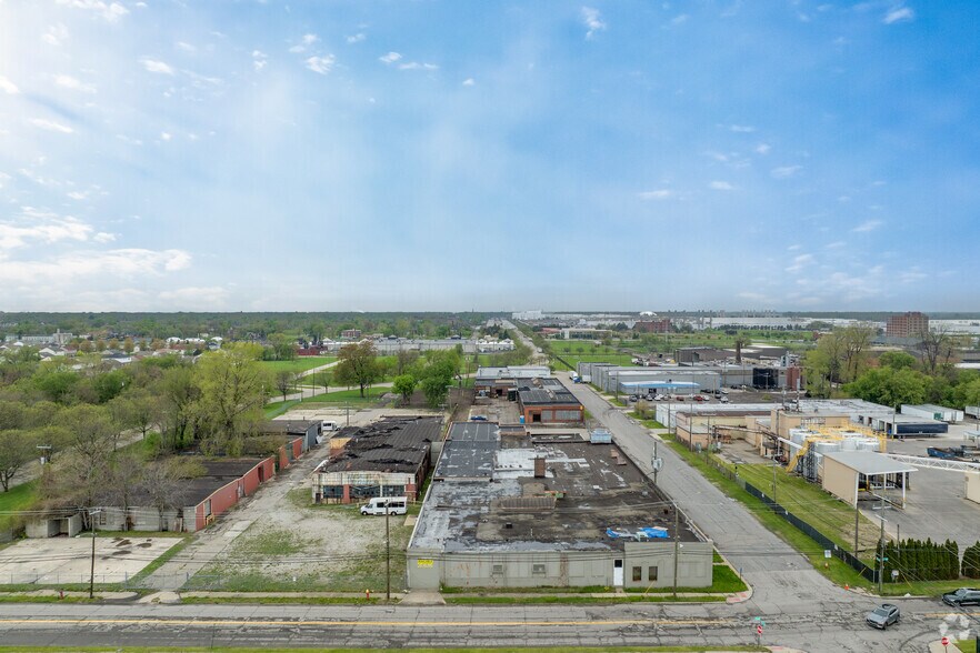 More Photos Of 401 Saint Jean St, Detroit Warehouse For Sale