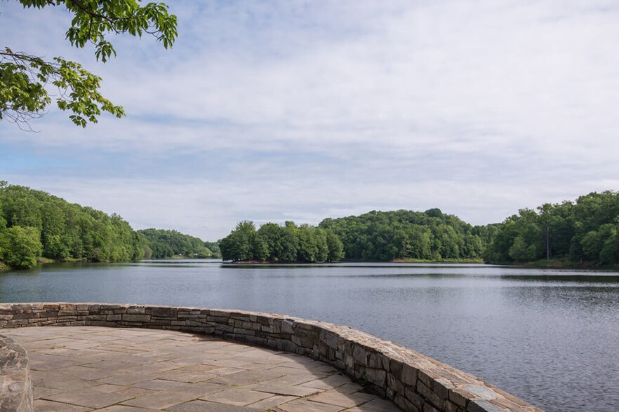 More Photos Of 8010 Gramercy Blvd, Rockville Apartments For Lease