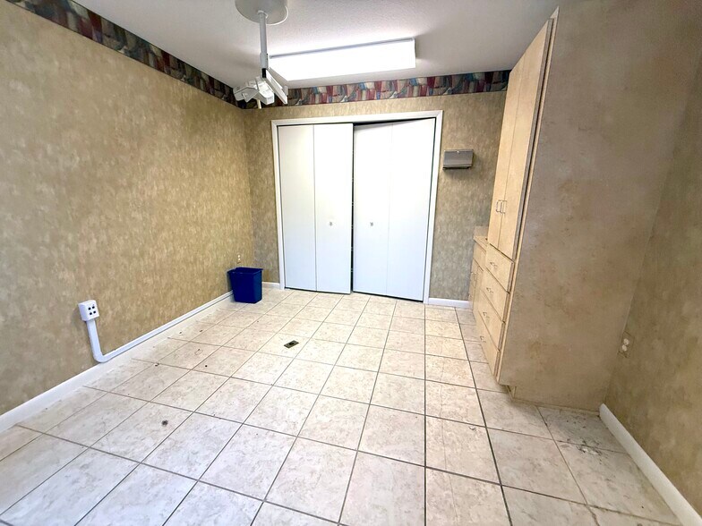 More Photos Of 1109 Bryn Mawr Ave, Lake Wales Medical For Sale