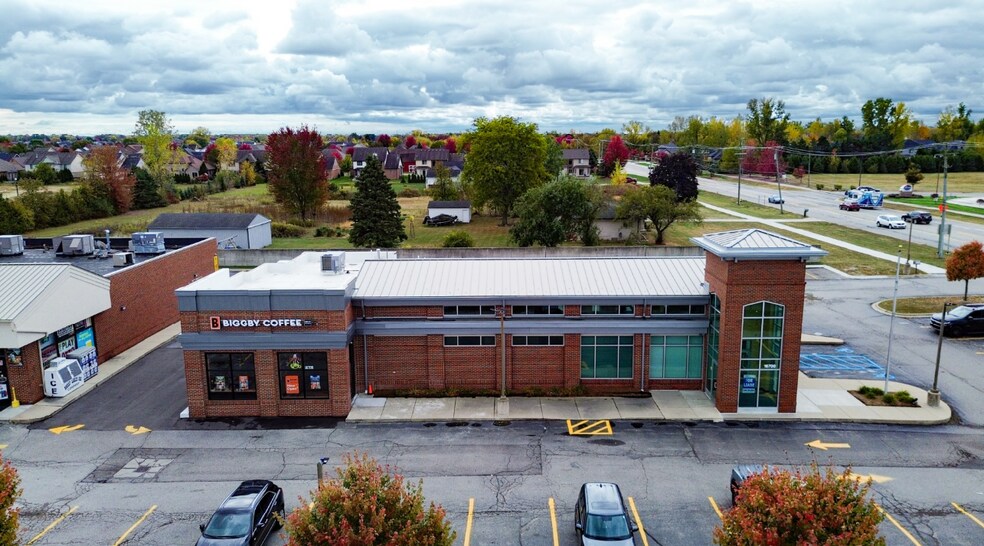More Photos Of 16700 26 Mile Rd, Macomb Township Bank For Lease