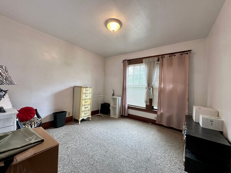 More Photos Of 2329 Fairview Ave, Missoula Multifamily For Sale