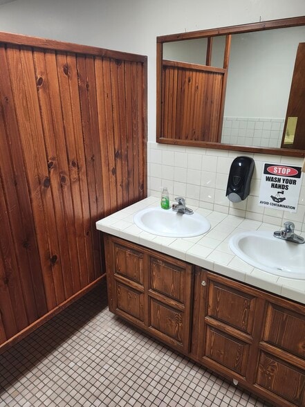 More Photos Of 7411 Outer Rd, Odessa Convenience Store For Lease