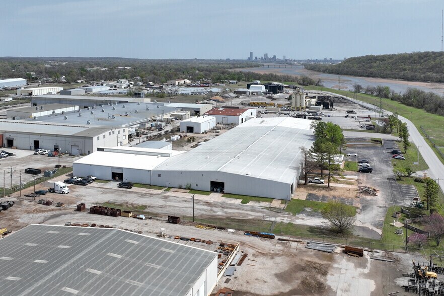 More Photos Of 8635 W 21st St, Sand Springs Warehouse For Sale