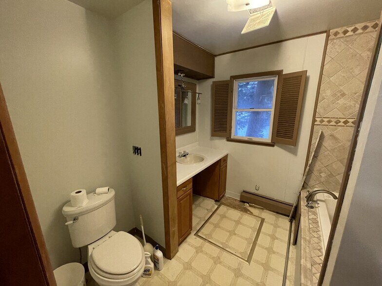 More Photos Of 28 Old Colony Rd, Gaylord Industrial For Sale