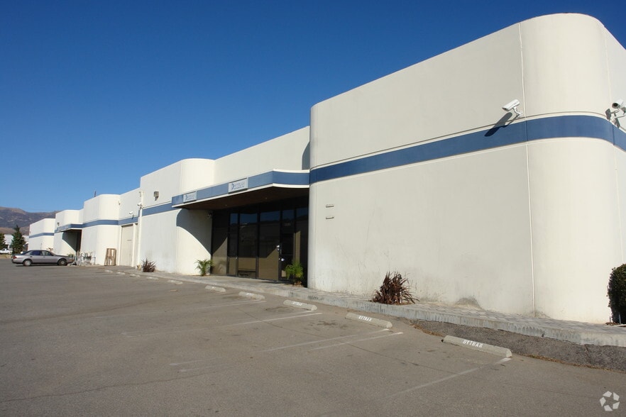 More Photos Of 9701-9741 Canoga Ave, Chatsworth Warehouse For Lease