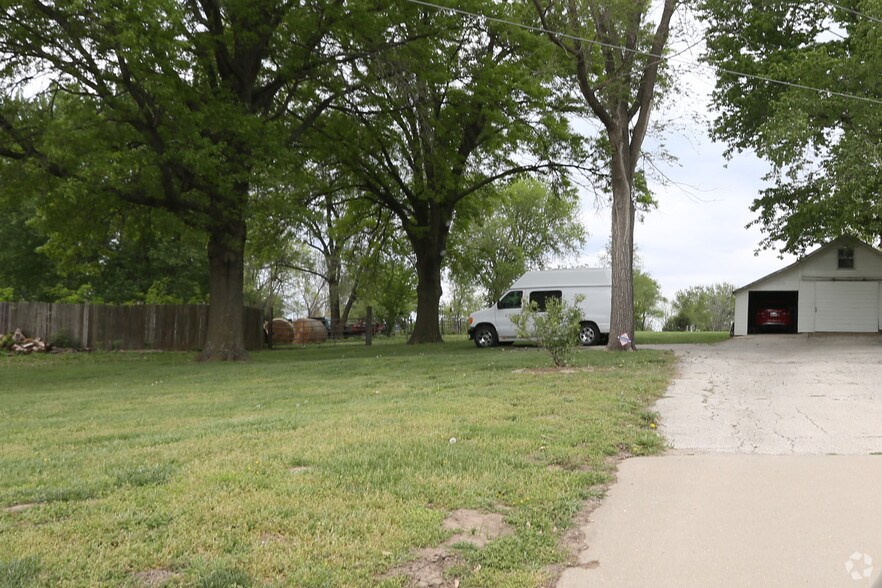 More Photos Of 9746 Parallel Pky, Kansas City Land For Sale