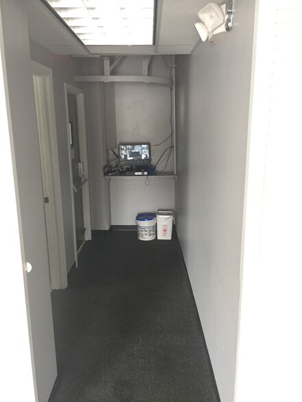 More Photos Of 28 Liberty St, Westminster Apartments For Lease