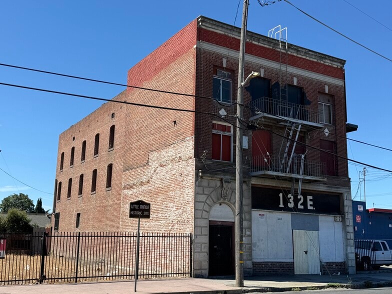 More Photos Of 132 E Lafayette St, Stockton General Retail For Sale