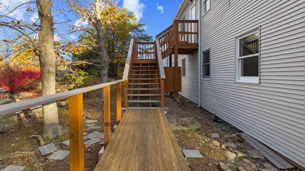 More Photos Of 104 Bridge Rd, Salisbury Loft Creative Space For Sale