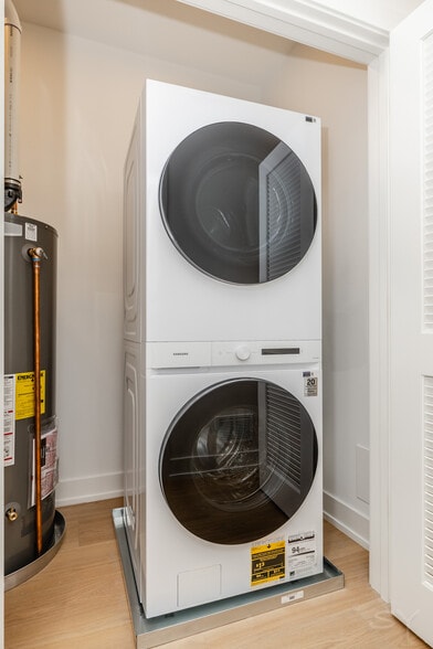 More Photos Of 6044 Eberhart ave, Chicago Apartments For Sale