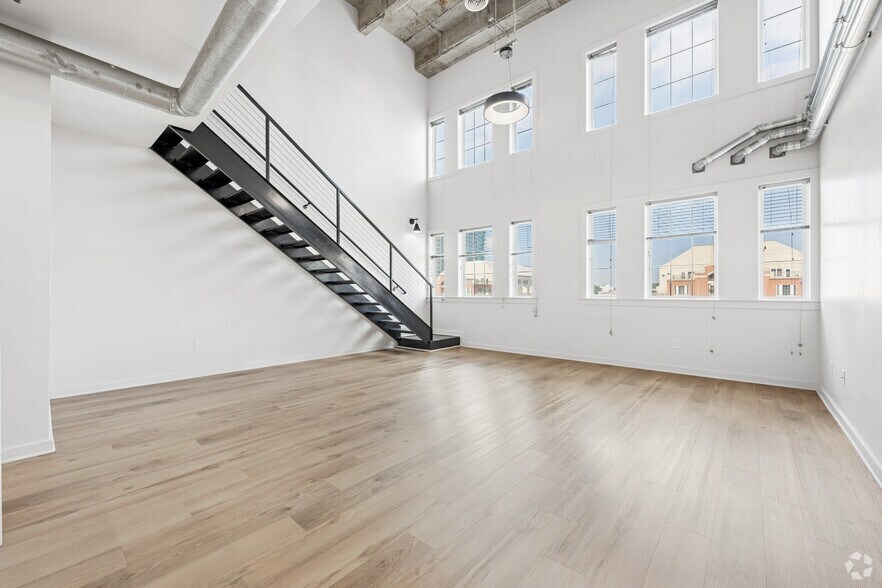 More Photos Of 232 19th St NW, Atlanta Apartments For Lease