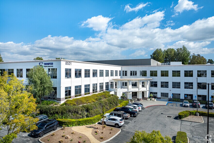 More Photos Of 8521 Fallbrook Ave, West Hills Office For Lease