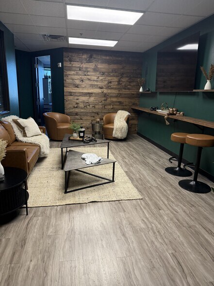 Primary Photo Of 2470 St Rose Pky, Henderson Medical For Lease