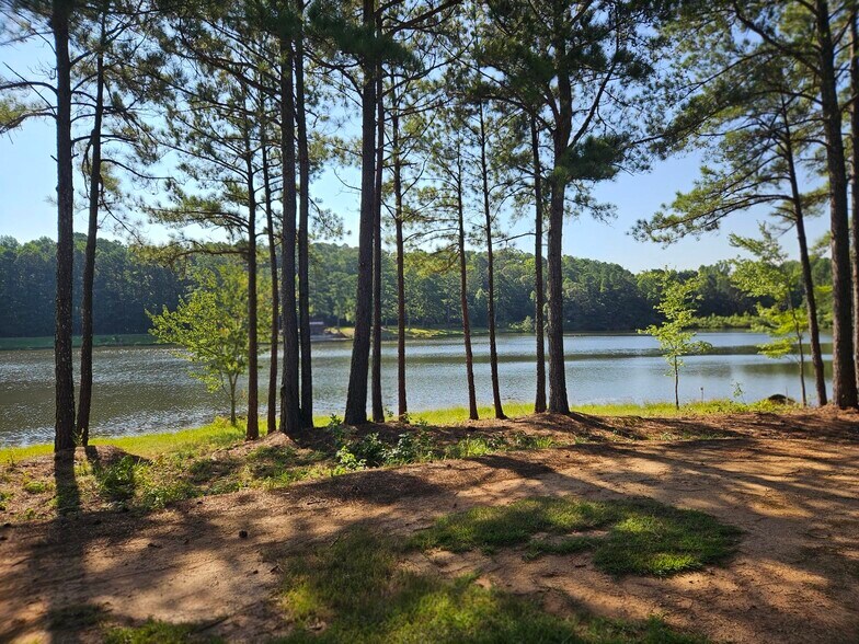 More Photos Of 3750 Naturally Fresh Blvd, Atlanta Office For Lease