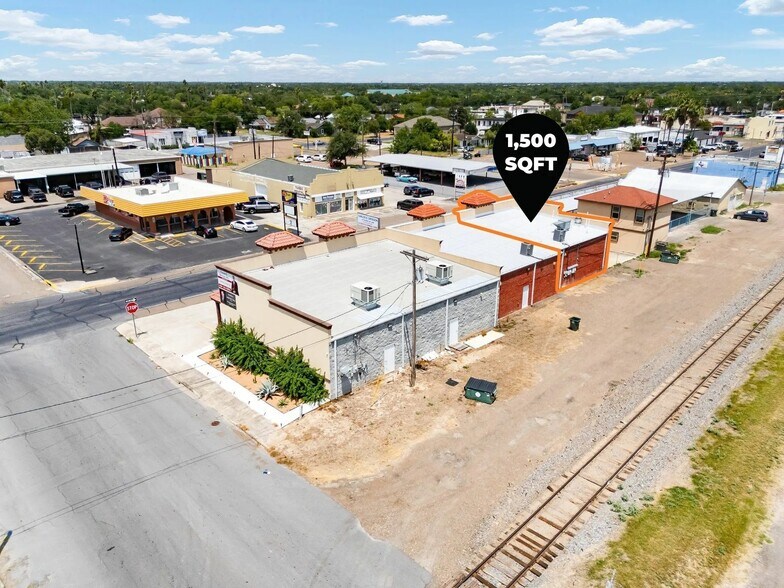 More Photos Of 500-504 E 9th St, Mission Office For Lease