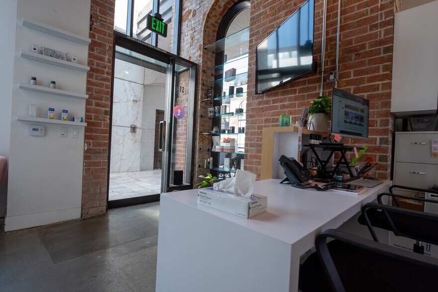 More Photos Of 413-445 N Rodeo Dr, Beverly Hills Coworking Space