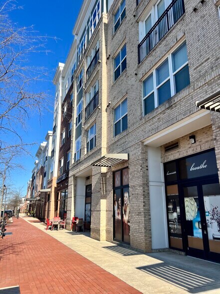 More Photos Of 12401 Brickyard Blvd, Beltsville Apartments For Lease