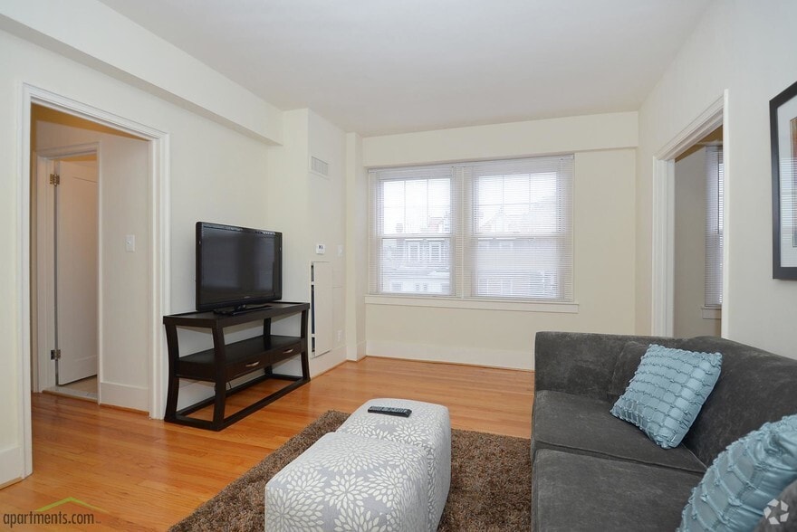 More Photos Of 1841 Columbia Rd NW, Washington Apartments For Lease