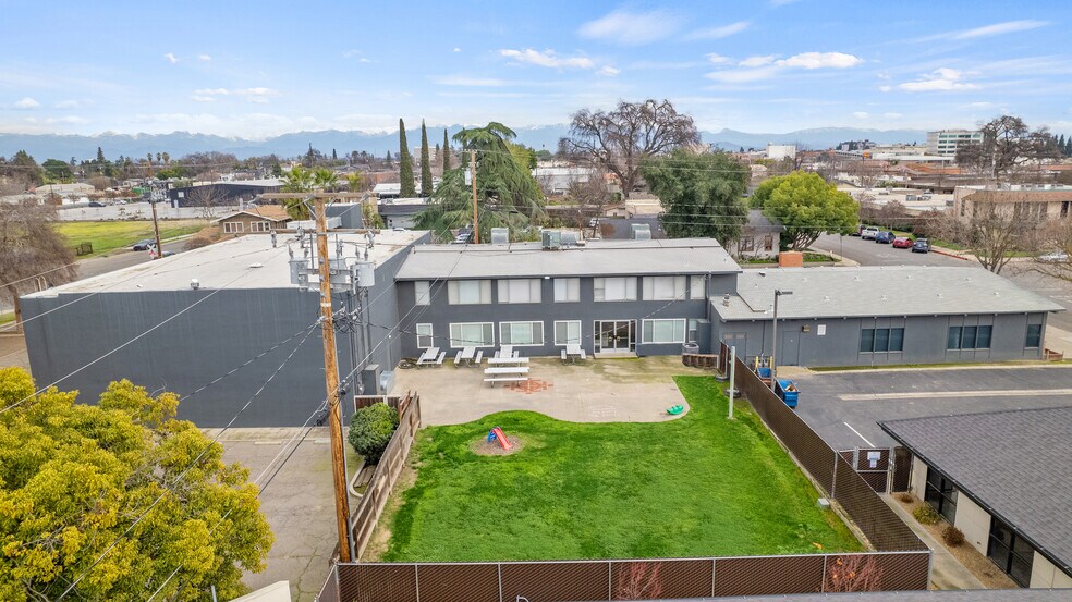 More Photos Of 315 N Conyer St, Visalia Religious Facility For Sale