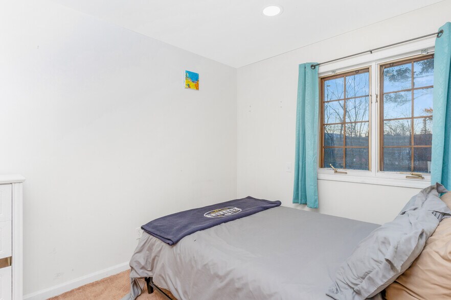 More Photos Of 6254 Main St, Tannersville Restaurant For Sale