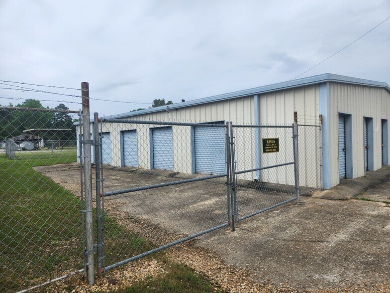 More Photos Of 7829 U S Highway 11, Lumberton Self Storage For Sale