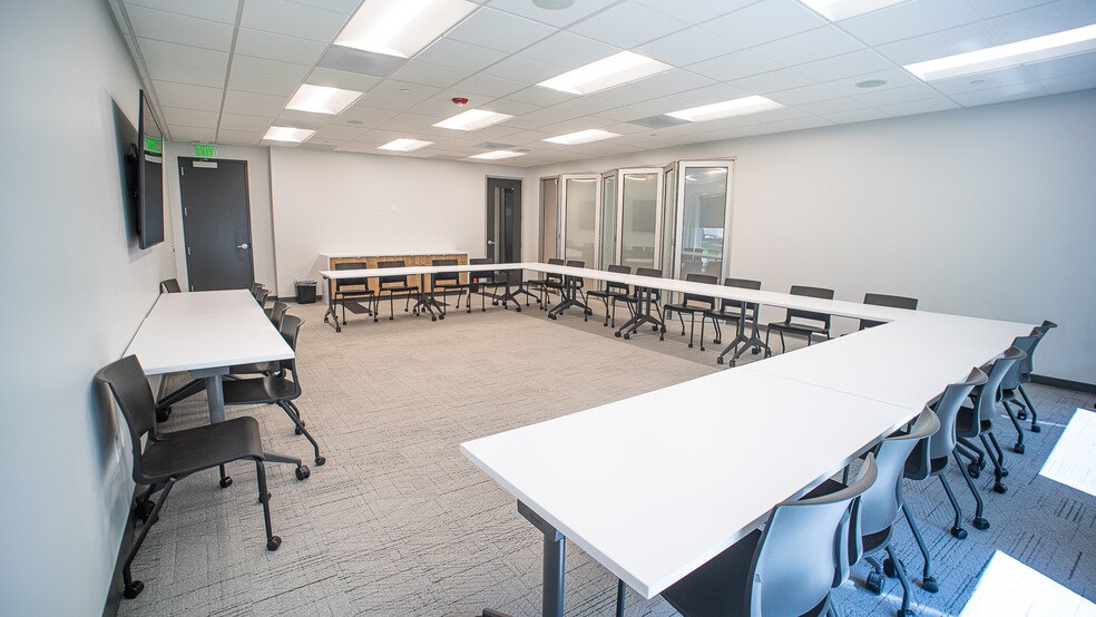 More Photos Of 6312 S Fiddlers Green Cir, Greenwood Village Office For Lease