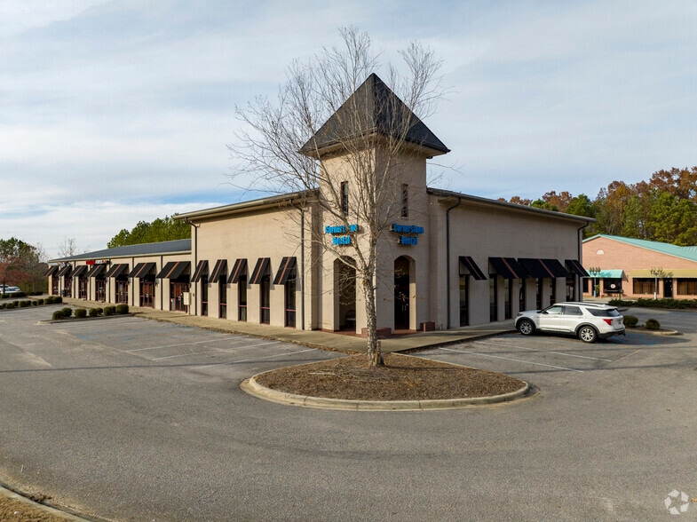 More Photos Of 2600 Highway 58, Helena Freestanding For Lease