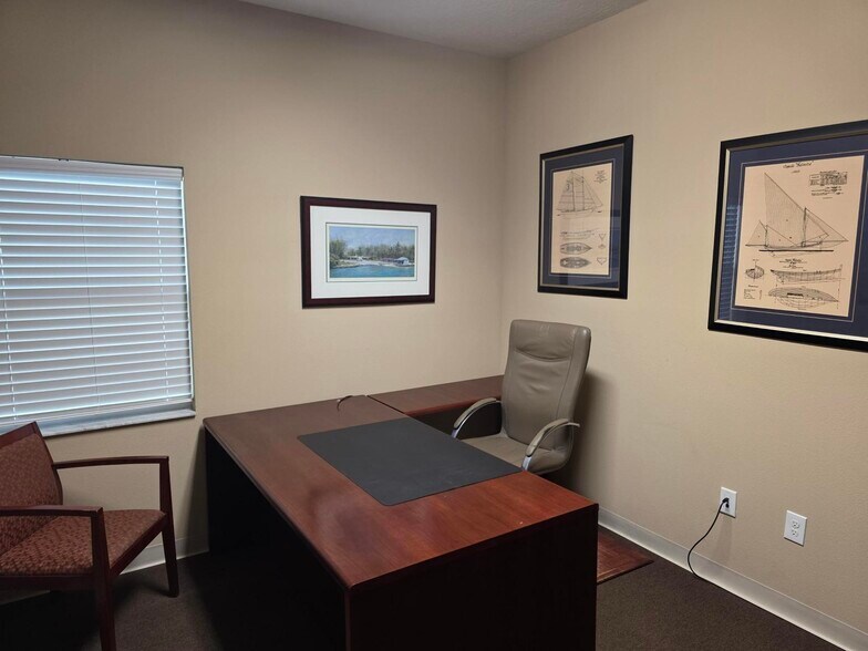 More Photos Of 20545-20547 Amberfield Dr, Land O' Lakes Office For Lease