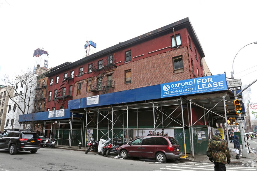 More Photos Of 301 W 29th St, New York Apartments For Lease