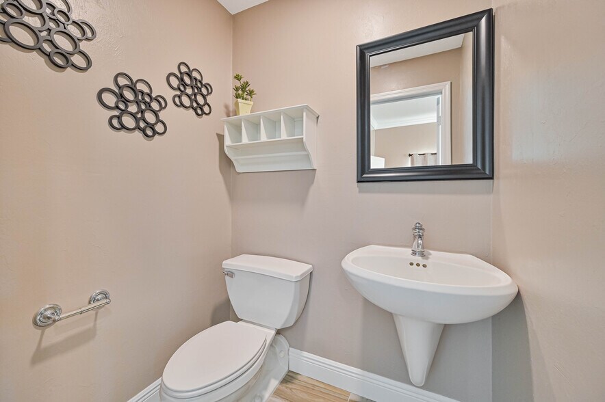 More Photos Of 4240 Ellis Rd, Fort Myers Apartments For Sale