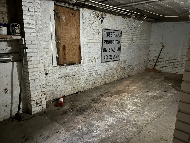 More Photos Of 5 Barney Cir SE, Washington Medical For Lease