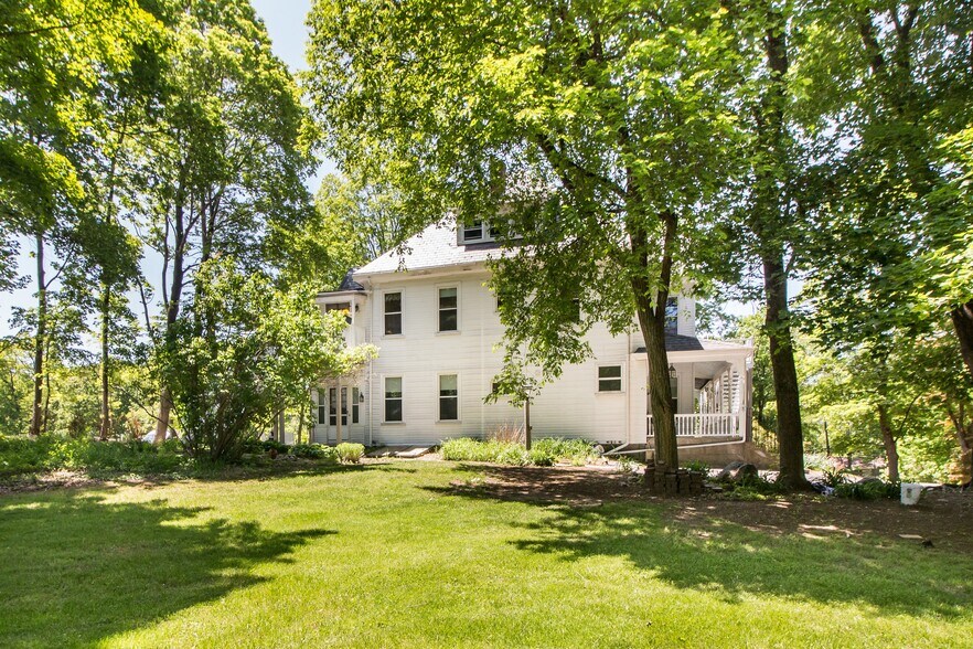 More Photos Of 40 High St, Acton Apartments For Sale