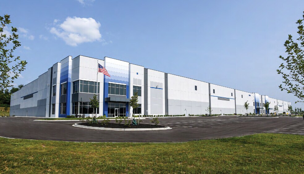 More Photos Of 1710 Lakeland Park Dr, Burlington Warehouse For Lease