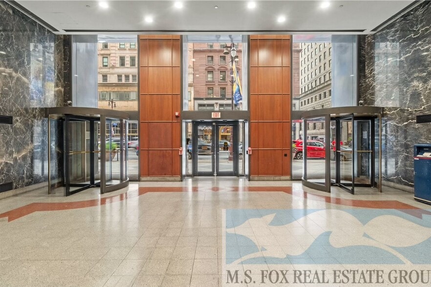 More Photos Of 100 S Broad St, Philadelphia Office For Lease