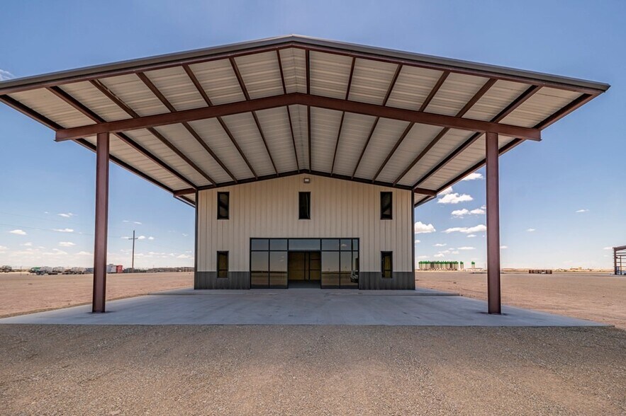 More Photos Of 16751 W Basin St, Odessa Warehouse For Lease