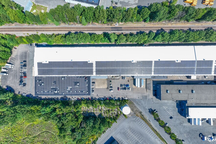 More Photos Of 65 Sprague St, Hyde Park Manufacturing For Lease