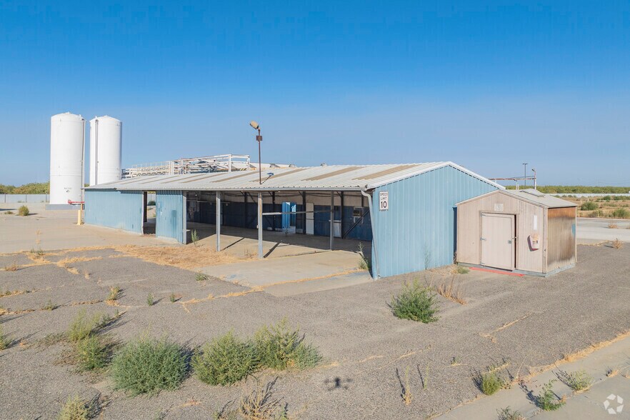 More Photos Of 26700 S Banta Rd, Tracy Warehouse For Lease