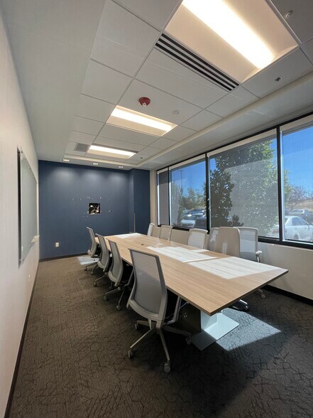 More Photos Of 2929 W Navigator Dr, Meridian Office For Lease