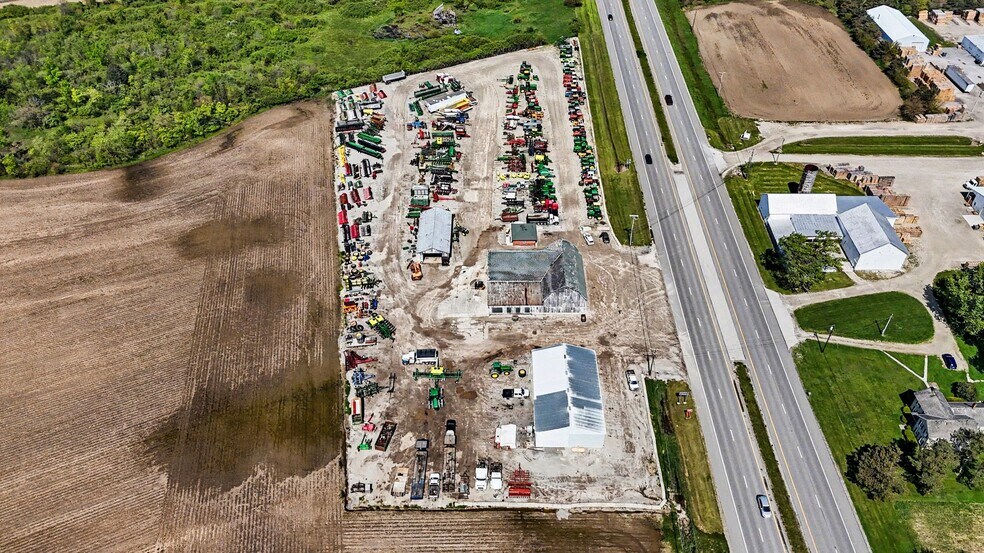 More Photos Of 4685 W US Route 20, Gibsonburg Light Distribution For Sale