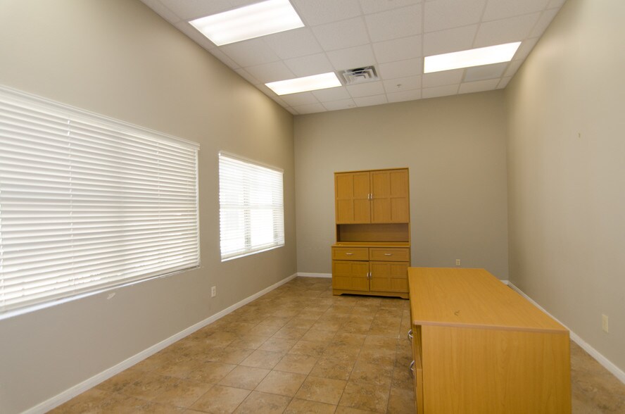 More Photos Of 400 Old Highway 290, Dripping Springs Healthcare For Sale