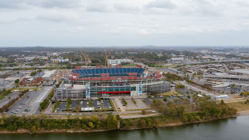 More Photos Of 208 3rd Ave N, Nashville Office For Sale
