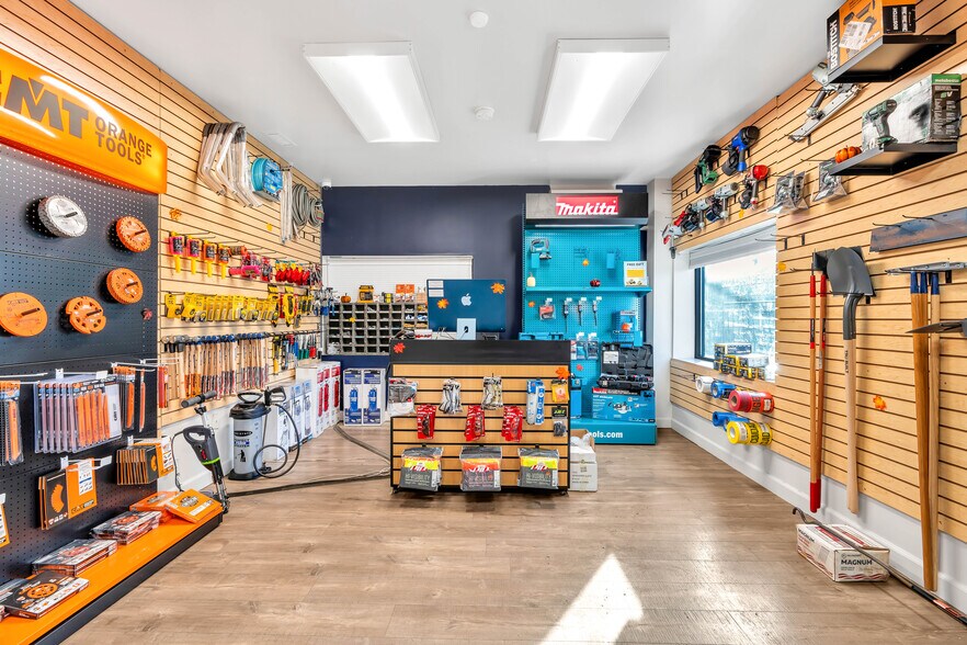 More Photos Of 15464 SE 94th Ave, Clackamas Industrial For Sale